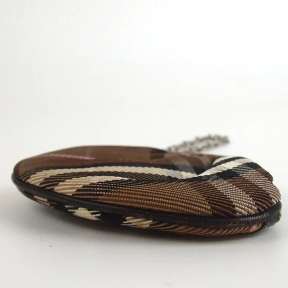 Burberry Kiss Lock Coin Purse with Chain Wrist strap - Picture 3 of 10